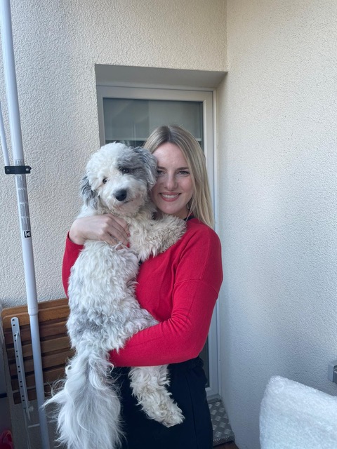 Monique mit ihrer Hündin Zoey